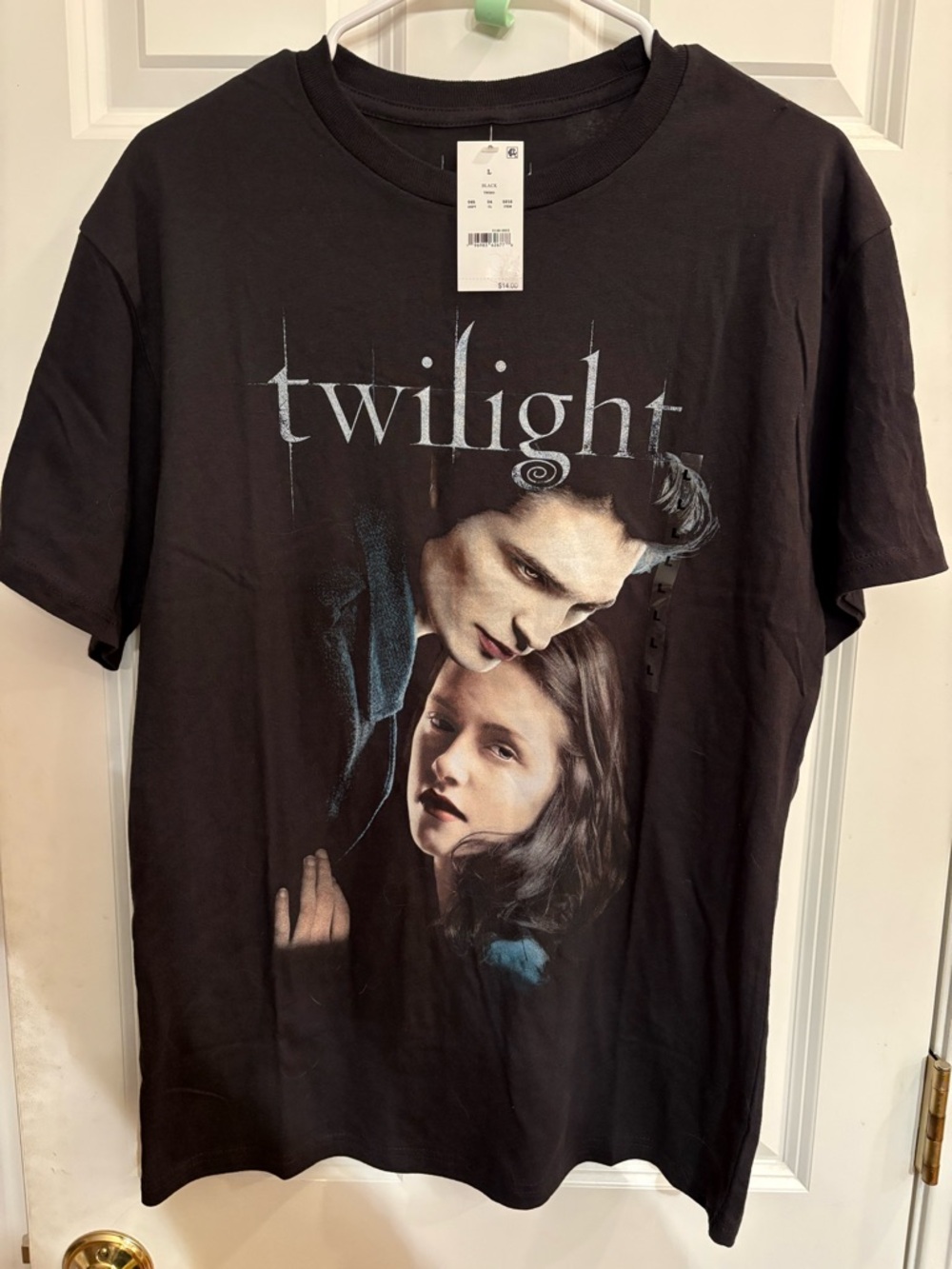 NWT-Twilight Movie Poster Black Graphic Tee-size large